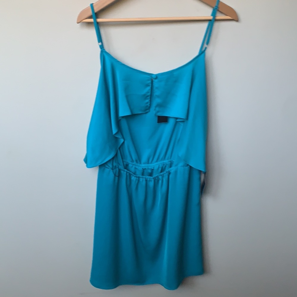 Bebe New Open Back Ruffle Dress Perfect Weekend NWT - Picture 2 of 12